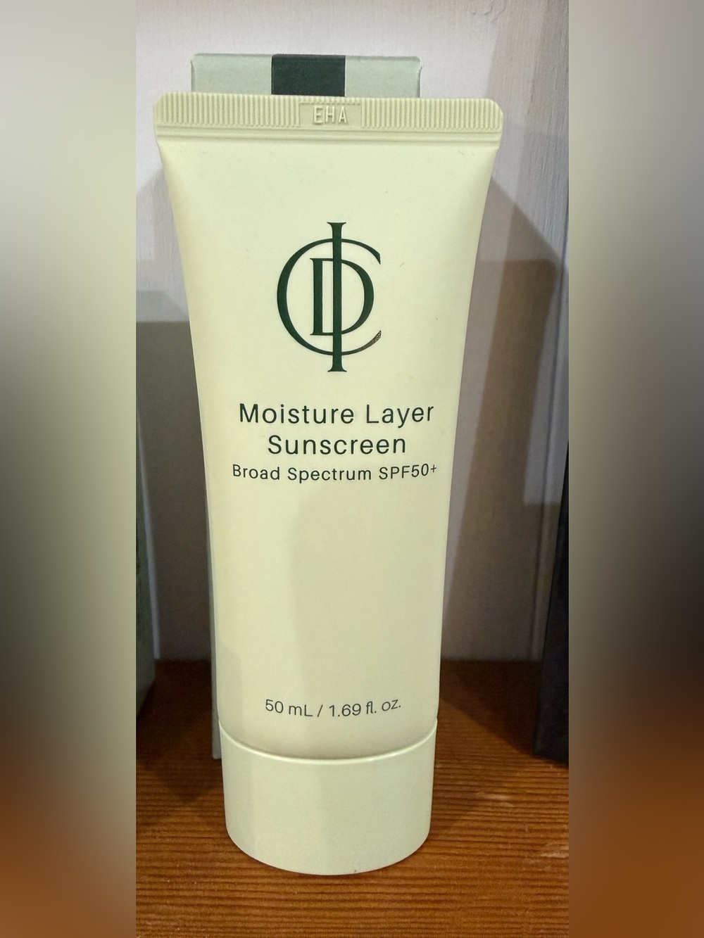 Moisture Layer Sunscreen Broad Spectrum SPF50+ - Cream by DPC